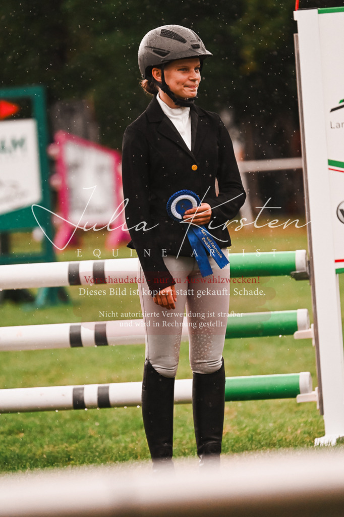 DSC_6216 | Pferde- und Turnierfotografie in Westsachsen. Pferdeportraits, Auftragszeichnungen und intuitive Kunst.
