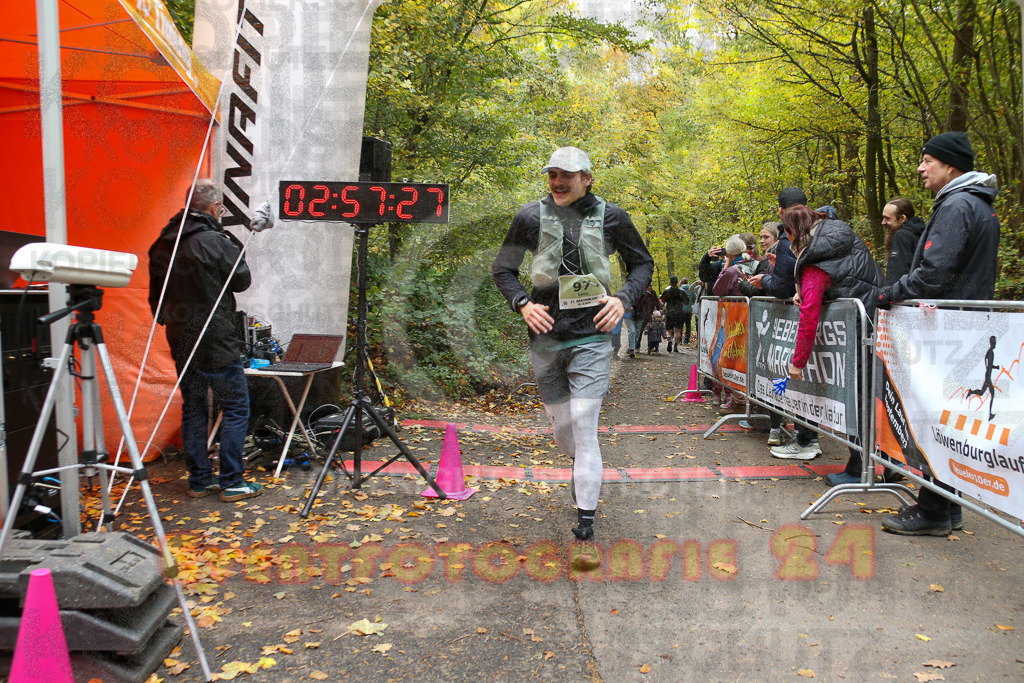 251026_1259_EX1_2103 | Sportfotografie im Rhein-Sieg Kreis, Köln, Bonn, NRW, Rheinland Pfalz, Hessen, etc. Unser Tätigkeitsfeld umfasst den Laufsport vom Volkslauf über den Marathon, Duathlon, Triathon bis zum Ultralauf wie Kölnpfad Ultra oder Schindertrail.