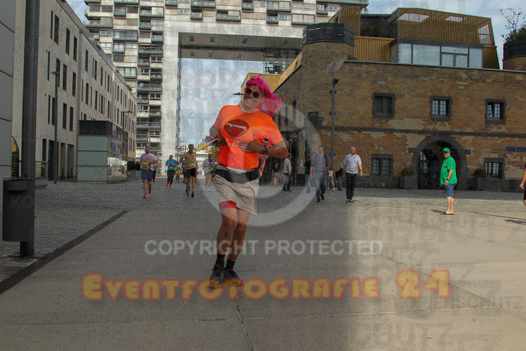 250920_1330_EV4_5839 | Sportfotografie im Rhein-Sieg Kreis, Köln, Bonn, NRW, Rheinland Pfalz, Hessen, etc. Unser Tätigkeitsfeld umfasst den Laufsport vom Volkslauf über den Marathon, Duathlon, Triathon bis zum Ultralauf wie Kölnpfad Ultra oder Schindertrail.