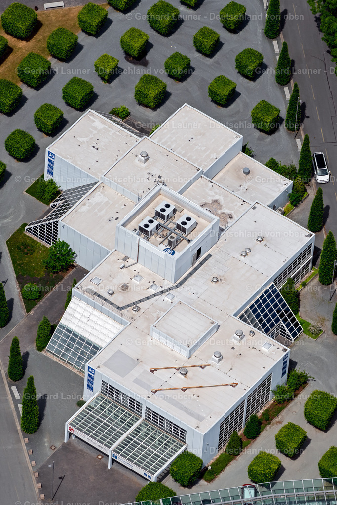 4030798 | LAATZEN 02.06.2020 Ausstellungsgelände und Messehallen der " Messegelände Hannover " in Laatzen im Bundesland Niedersachsen, Deutschland. Weiterführende Informationen bei: Deutsche Messe. // Exhibition grounds and exhibition halls of the " Messegelaende Hannover " in Laatzen in the state Lower Saxony, Germany. Further information at: Deutsche Messe. Foto: Gerhard Launer