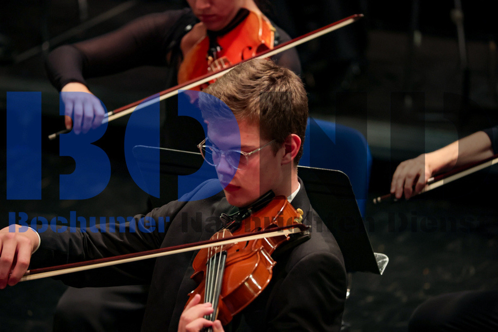 Maerkisches Jugendsinfonieorchester (MJO) {date} -  | {headline}(Foto: Sebastian Sendlak / BOND) - Realisiert mit Pictrs.com