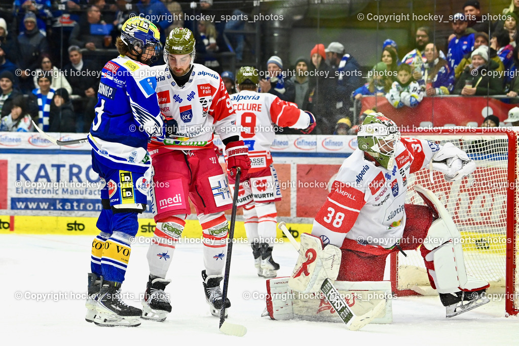 EC IDM Wärmepumpen VSV vs. HCB Südtirol Alperia | #38 Samuel Harvey HCB Südtirol Alperia, #90 Dylan Diperna HCB Südtirol Alperia, #46 Paul Sintschnig EC VSV, EC IDM Wärmepumpen VSV vs. HCB Südtirol Alperia, EC IDM Wärmepumpen VSV vs. HCB Südtirol Alperia am 28.12.2025 in Villach (Stadthalle Villach), Austria, (Photo by Bernd Stefan)