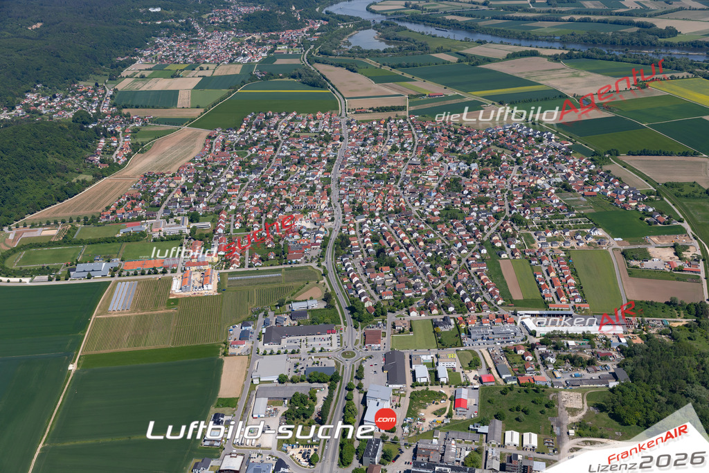 Das Luftbild der Stadt Tegernheim wurde 2021 vom Flugzeug heraus erstellt (keine Drohne) Aufnahmehöhe ca.450 Meter- hohe Bildauflösung und Druck-Qualität garantiert!
