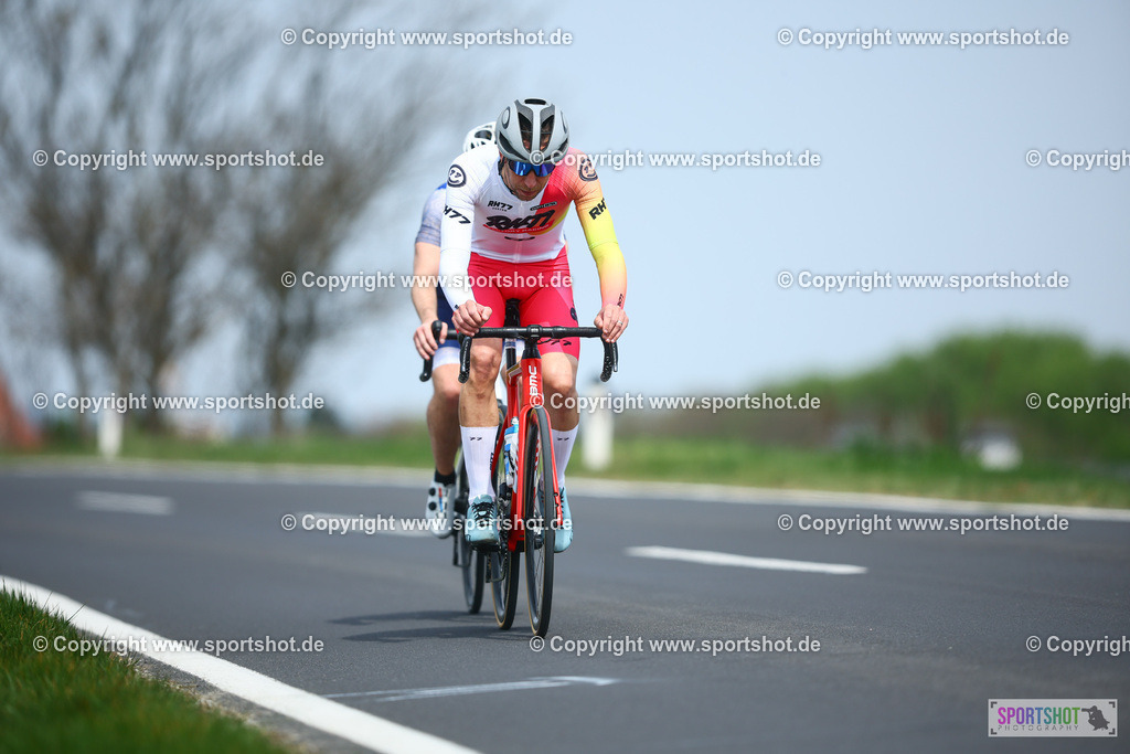 668_TRA55904 | Neusiedlersee Radmarathon 2026@sportshot_your_pictrs #yourpictures#roadtowm2029 #nrm #neusiedlerseeradmarathon #neusiedlersee #neusiedlerseetourismus #burgenland #mörbisch #nrm26 #burgenlandtourismus #voglundco #poweredbyburgenlandtourismus #radsport #rad #marathon #ucigranfondo #visitburgenland #ucigranfondoworldseries