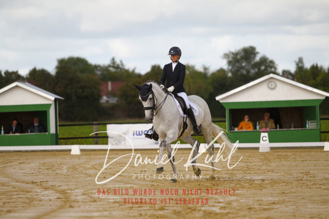 DKP45103 | Turniersportfotografie; Pferdefotografie; Dressurfotografie