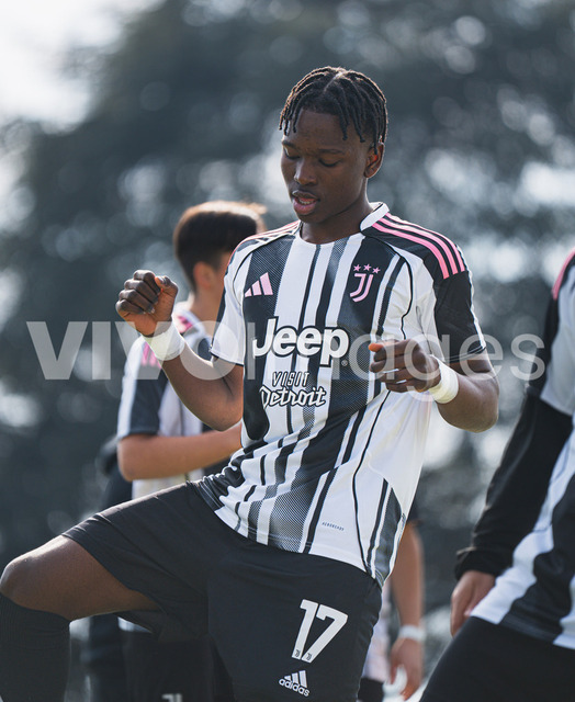 juv_lut_fmachado-0017 | Images from the Juniors B match between Juventus Academy and FC Lutry, played on 18 March 2026 in Lutry, Switzerland, featuring players, coaching staff and match action throughout the game.