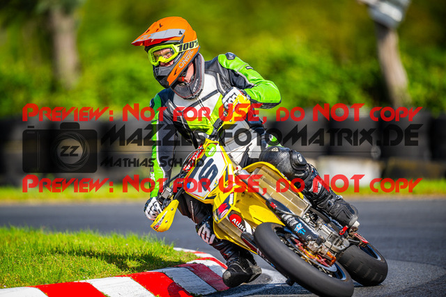 MaZZes_FotoMatrix_240430_6007705_3097 | Fotograf Mathias Schmid
Sportfotograf,
Eventfotograf,
Hochzeitsfotograf,
Portraitfotograf