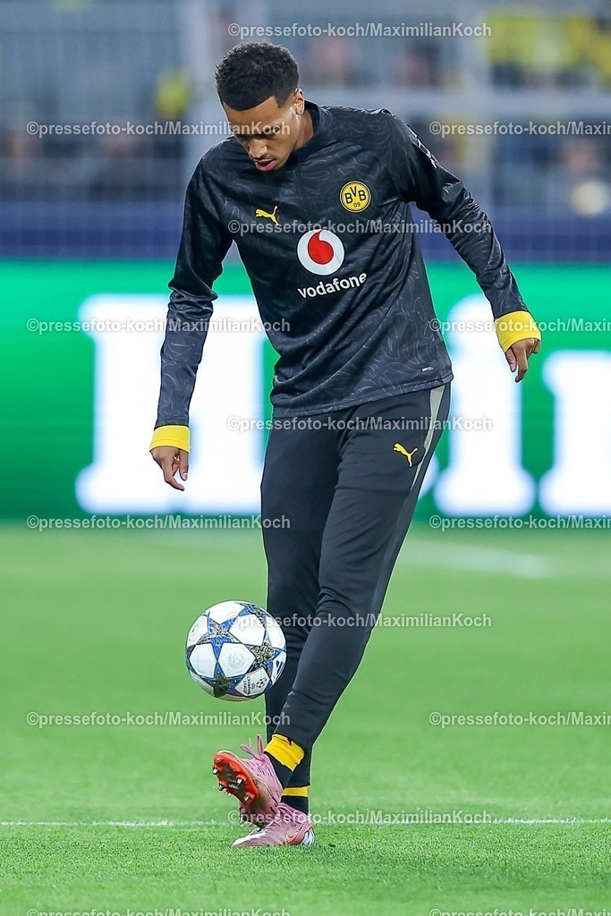 UCL01102501015 | 01.10.2025, Fußball, UEFA Champions League, Borussia Dortmund - Athletic Club Bilbao, BVB Stadion, 2. Spieltag, Saison 2025 2026: Felix Nmecha (BVB #08)  Regulations prohibit any use of photographs as image sequences and or quasi-video.