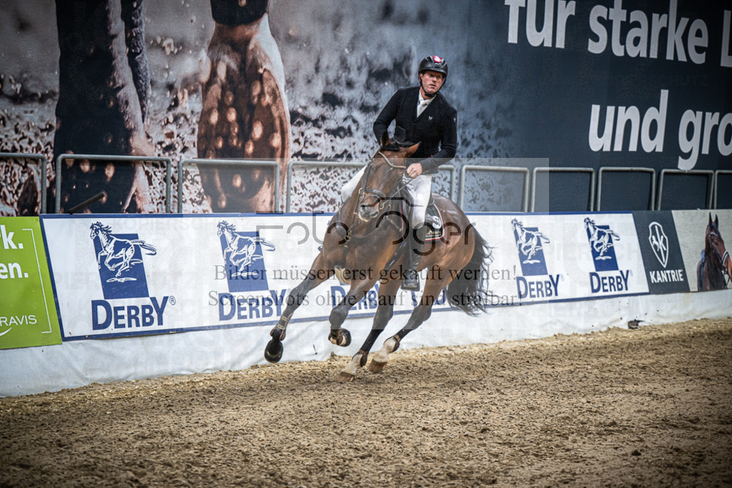 DOS_3563 | Entdecke hochwertige Reitturnierfotos von Foto Oger. Professionell, emotional und authentisch – jetzt Lieblingsmomente im Shop bestellen.Deutschlandweite Turnierfotografie. - Realisiert mit Pictrs.com