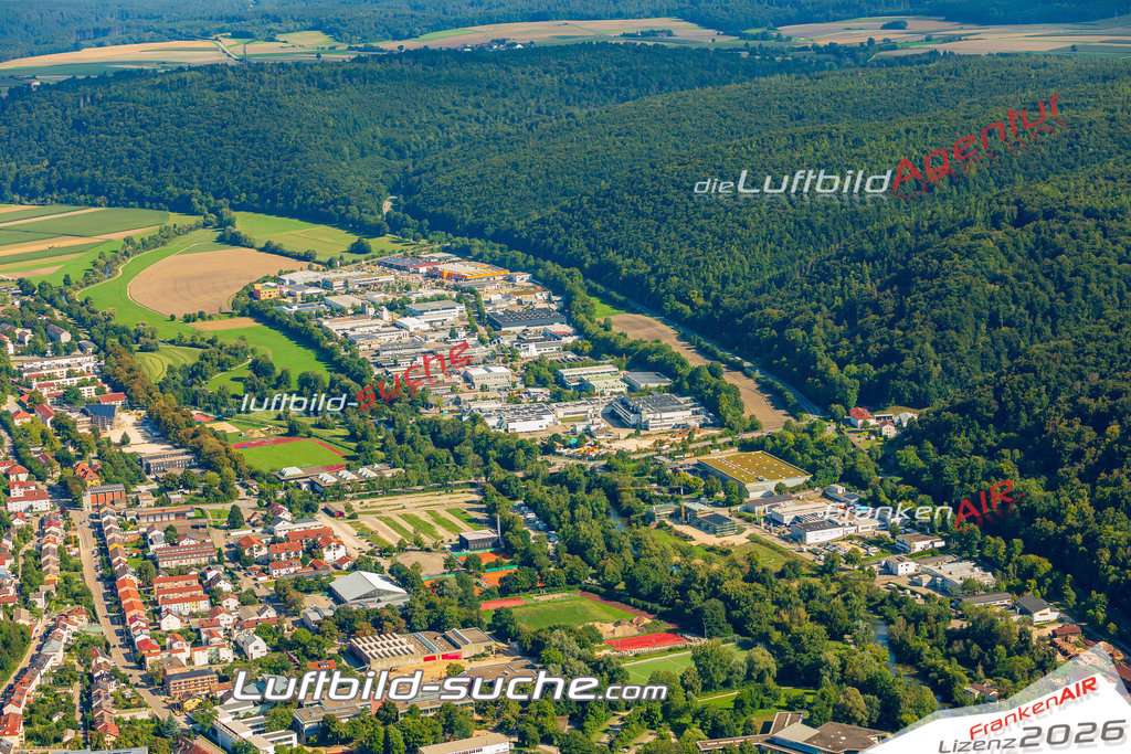 Luftaufnahme von  Eichstätt - Die Luftaufnahme wurde 2025 vom UL-Flugzeug heraus erstellt ( keine Drohne ) - Hochauflösende Luftaufnahme - für professionelle Ausdrucke geeignet. Die Geschenkidee !Mit Lizenz und Bildrechte bestellbar