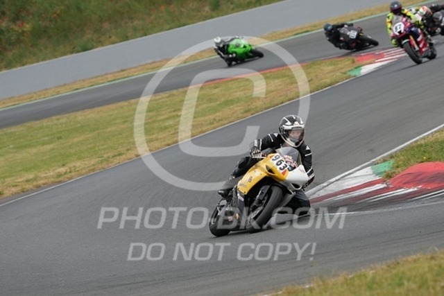 2024_05_18_PBK_35076 | Sportfotografie; SlowMotion; Video; Rennstrecke; Hafeneger; Speer; Racing; RSE; BMW; CBO; Trackday; Motorsportarena; Hockenheimring; Brno; Most; Barcelona; Valencia