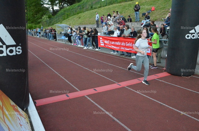 19-35-41_ | Meisterchip Fotoshop - Realisiert mit Pictrs.com