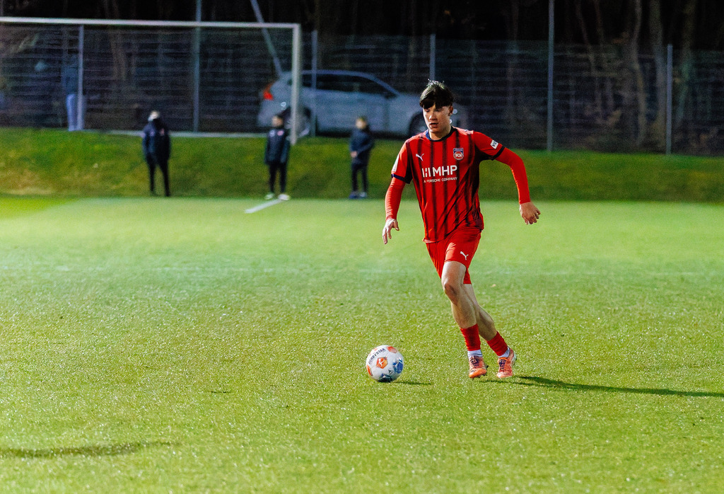 FCHVFB_260325_3-83 | 1.FC Heidenheim 1846 vs. VfB Stuttgart, Fußball, A-Junioren, Verbandspokal, 2025/2026, 25.03.2026 in Heidenheim, Rasenplatz, Walter-Birkhold-Jugendstadion(Foto: Michael Bulling) - Realisiert mit Pictrs.com