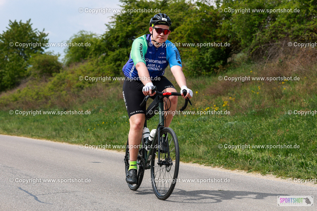 238_AR6_2176 | Neusiedlersee Radmarathon 2026@sportshot_your_pictrs #yourpictures#roadtowm2029 #nrm #neusiedlerseeradmarathon #neusiedlersee #neusiedlerseetourismus #burgenland #mörbisch #nrm26 #burgenlandtourismus #voglundco #poweredbyburgenlandtourismus #radsport #rad #marathon #ucigranfondo #visitburgenland #ucigranfondoworldseries