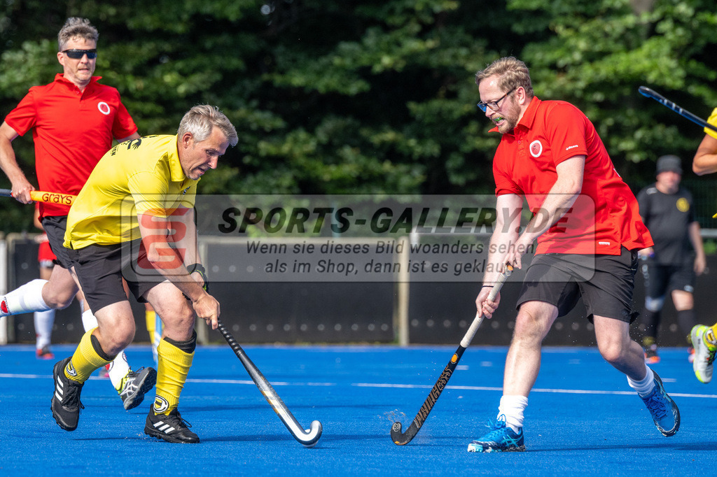 SFE_20240817_0096 | Krefeld, Deutschland, 17.08.2024:  European Cup for Recreational Hockey Players im KTHC Stadion Rot-Weiss Köln Tennis and Hockey Club am 17.08.2024 in Krefeld, Deutschland. (Foto von Stephan Fehrmann)Krefeld, Germany, 17.08.2024: European Cup for Recreational Hockey Players in KTHC Stadion Rot-Weiss Köln Tennis and Hockey Club at 17.08.2024 in Krefeld, Deutschland. (Foto from Stephan Fehrmann)