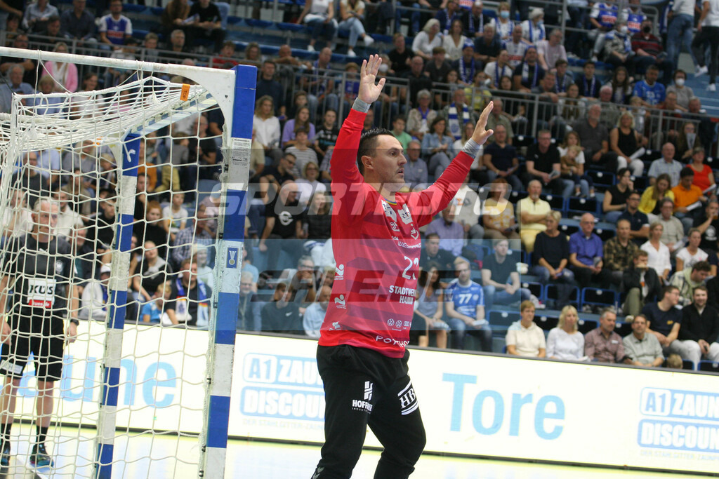 VFL Gummersbach - ASV Hamm | Vladimir Bozic - © Sportfoto-Sale (MK) - Realisiert mit Pictrs.com