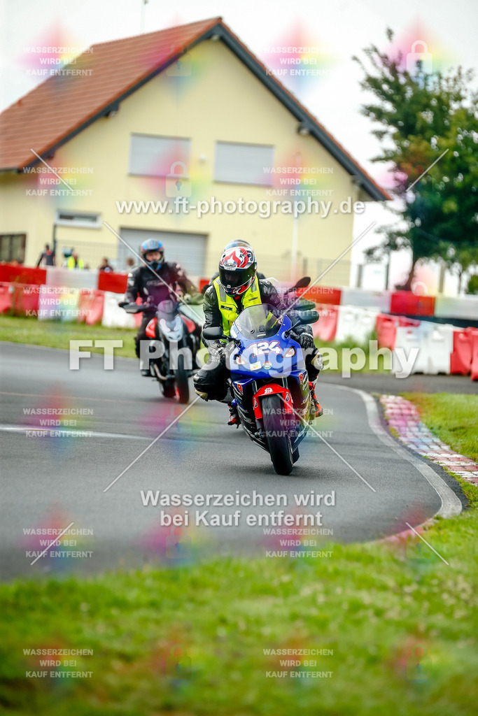 VBK-3777 | Hier findet Ihr Bilder von Touristenfahrten auf der Nürburgring Nordschleife oder von anderen Veranstaltungen die ich besucht habe. Viel Spass beim Durch Schauen 