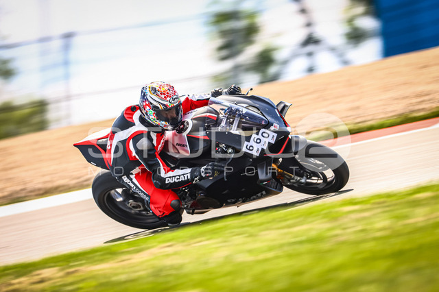 0660-240624_NR-034_660 | Deine Full-Service-Agentur für ✔️Videoproduktionen und ✔️Motorsportfotografie Jetzt Angebot anfragen!