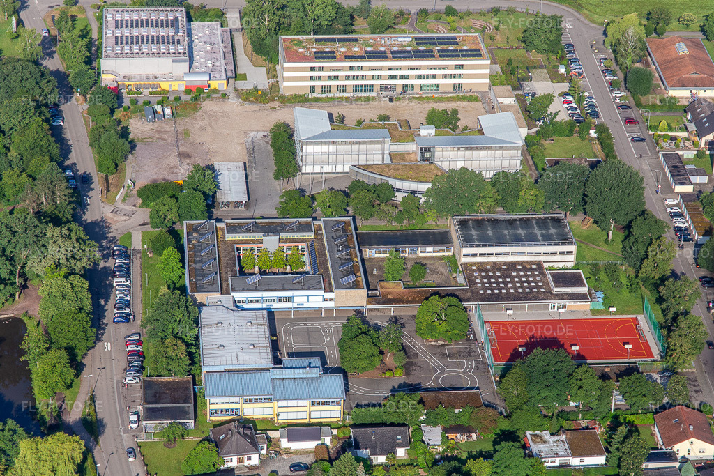 Luftbild: Realschule plus in Kandel im Bundesland Rheinland-Pfalz in Deutschland. Foto: IMG_141846.jpg vom 18.06.2024 durch Werner Riehm/FLY-FOTO.de