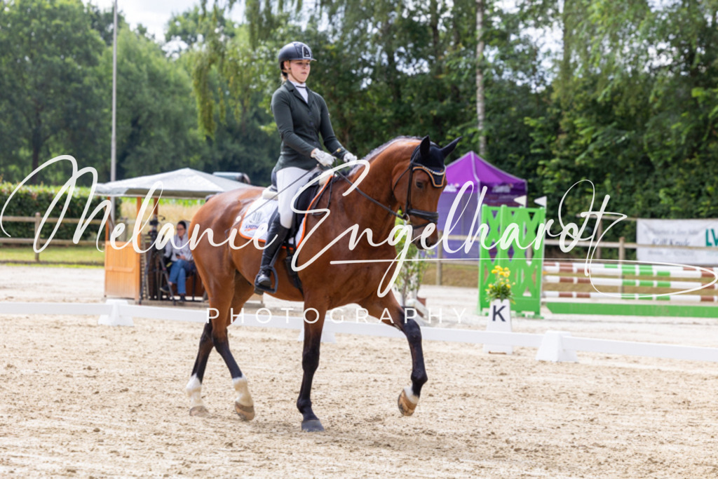 7I8A3881 | melanie-engelhardt-photography - Realisiert mit Pictrs.com
