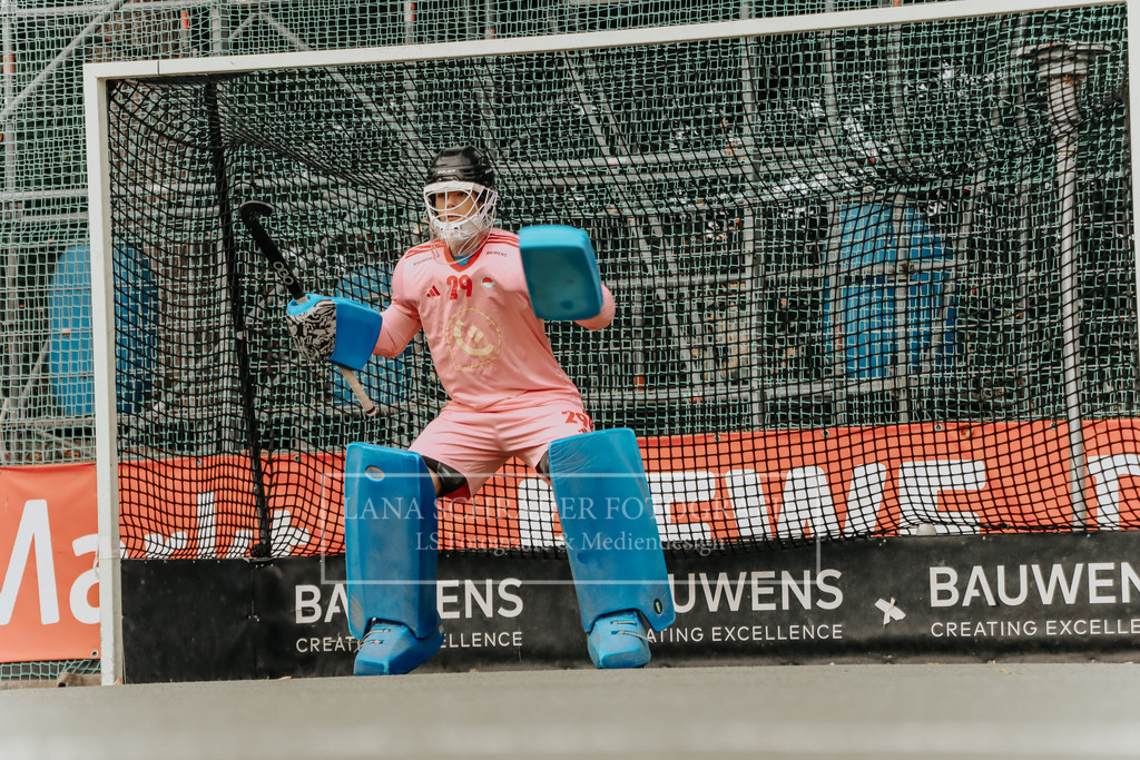 MU18_DM_ZWR_HF_RWK-KTHC_18.10.25_Köln (11 von 432) | lanaschraderfotografie - Realisiert mit Pictrs.com