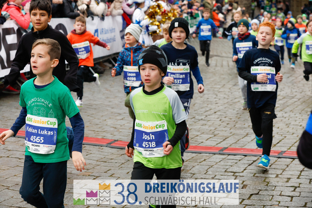 400m AOK Junior Cup | 3 Koenigslauf 2024 400m AOK Junior Cup - Realisiert mit Pictrs.com