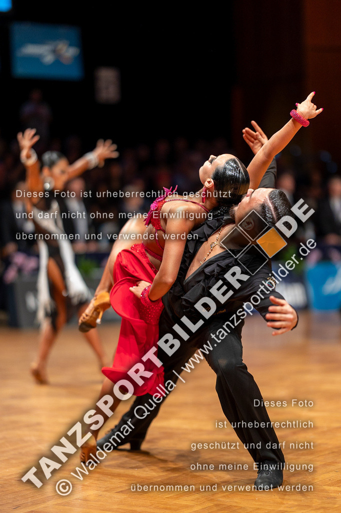 20230812-04270 | Hier finden Sie Tanz Bilder vom Latein und Standard Formationen tanzen. Sportbilder vom Tanzsport. Schöne Fotos und von Weltmeisterschaft, Europameisterschaft, Bundesliga, Regionalliga, Oberliga und Landesliga sowie von GOC Stuttgart, DanceComp, WM Bremen