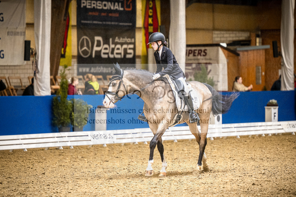 DOS_4318 | Entdecke hochwertige Reitturnierfotos von Foto Oger. Professionell, emotional und authentisch – jetzt Lieblingsmomente im Shop bestellen.Deutschlandweite Turnierfotografie. - Realisiert mit Pictrs.com