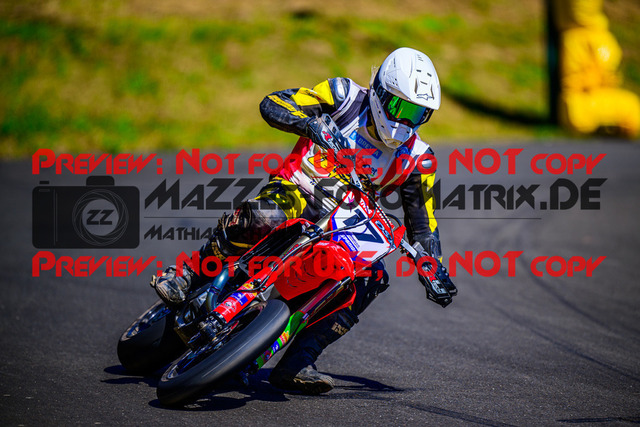 MaZZes_FotoMatrix_240816_6007705_9205 | UE40