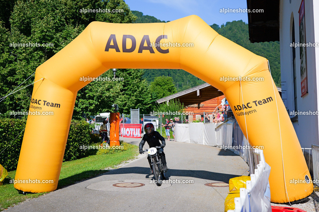 P1025724 | Erleben Sie atemberaubende, hochqualitative Fotos Ihrer Fahrt entlang der malerischen Alpenstraßen. Besuchen Sie alpineshots.com, um professionelle Aufnahmen Ihrer unvergesslichen Reise zu finden und zu kaufen - Realisiert mit Pictrs.com