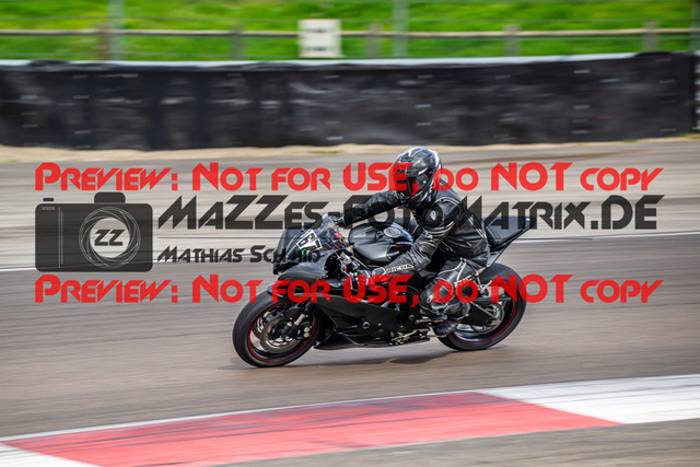 MaZZes_Fotomatrix_240415_6021986_3147 | S1