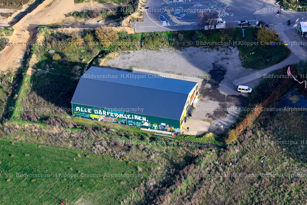 Luftbild Erkelenz _ Jülich _ Hambacher Forst_ Lützerath ist ein Weiler der Stadt Erkelenz Braukohle_ Tagebau_Garzweiler-8595 | Luftbildfotografie Hermann Klöpper - Realisiert mit Pictrs.com