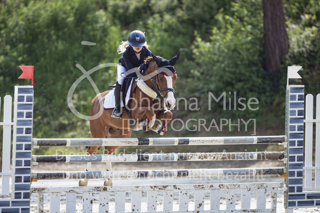 240519_Kalthof_Ponytrophy-175 | Deine schönsten Turniermomente als professionelle Fotos! Entdecke hochwertige Pferdesport-Fotografie im Online-Shop. Jetzt Fotos finden & bestellen!