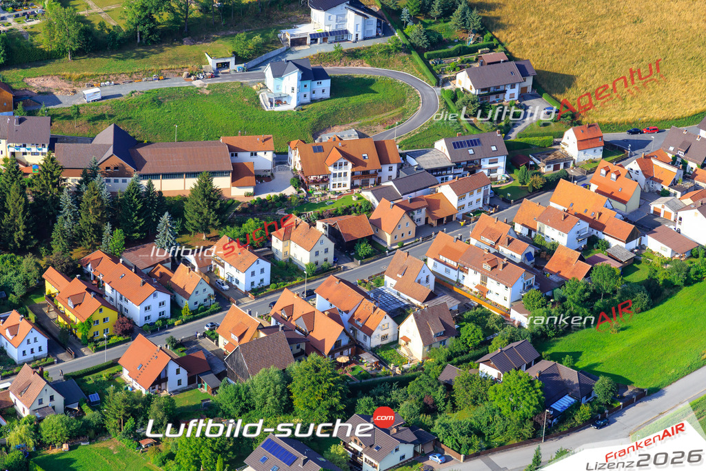 Die Luftaufnahme Friesen - Kronach wurde vom UL-Flugzeug (keine Drohne) aus fotografiert.Hohe Druck- Auflösung-die Geschenkidee!
