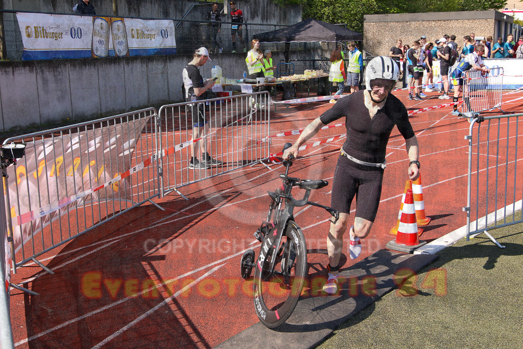 220424_1136_EV8_9051 | Sportfotografie im Rhein-Sieg Kreis, Köln, Bonn, NRW, Rheinland Pfalz, Hessen, etc. Unser Tätigkeitsfeld umfasst den Laufsport vom Volkslauf über den Marathon, Duathlon, Triathon bis zum Ultralauf wie Kölnpfad Ultra oder Schindertrail.