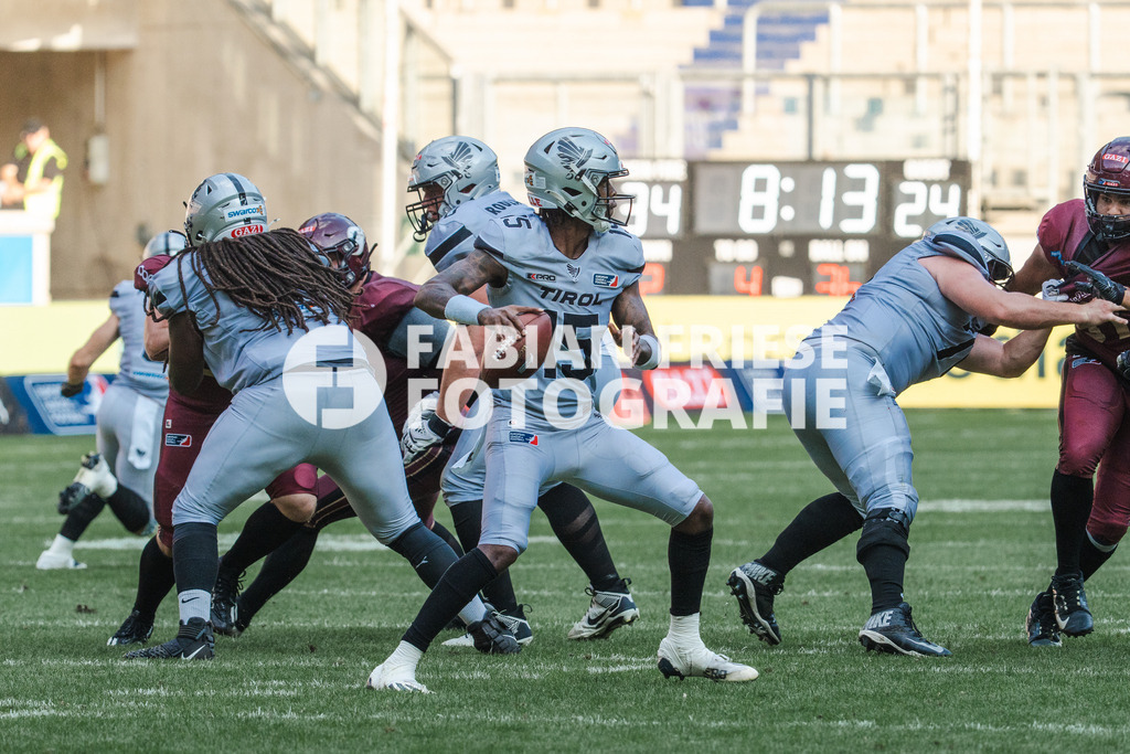 GER Rhein Fire vs. Raiders Tirol, Football, European League of Football, Spieltag 12, Saison 2025, 10.08.2025 | GER Rhein Fire vs. Raiders Tirol, Football, European League of Football, Spieltag 12, Saison 2025, 10.08.2025Foto: Fabian Friese - Realisiert mit Pictrs.com