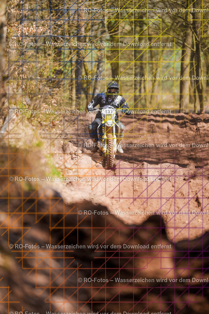 2 Lauf Mernes-1384 | Sportfotografie von RO-Fotos: Motorsport, Motocross, Enduro, Laufveranstaltungen und Triathlon. Professionelle Fotos von Sportlern und Events. - Realisiert mit Pictrs.com