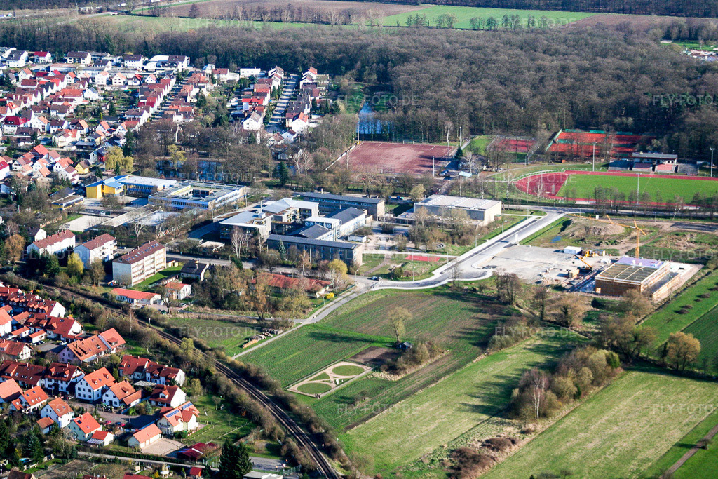 Luftbild: Kandel Schul- und Sportzentrum in Kandel im Bundesland Rheinland-Pfalz in Deutschland. Foto: IMG_1364.jpg vom 07.04.2006 durch Werner Riehm/FLY-FOTO.de