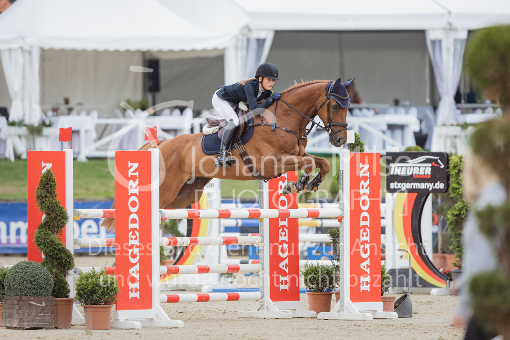 220731_BHO_BT_M1-Spr-147 | Deine schönsten Turniermomente als professionelle Fotos! Entdecke hochwertige Pferdesport-Fotografie im Online-Shop. Jetzt Fotos finden & bestellen!