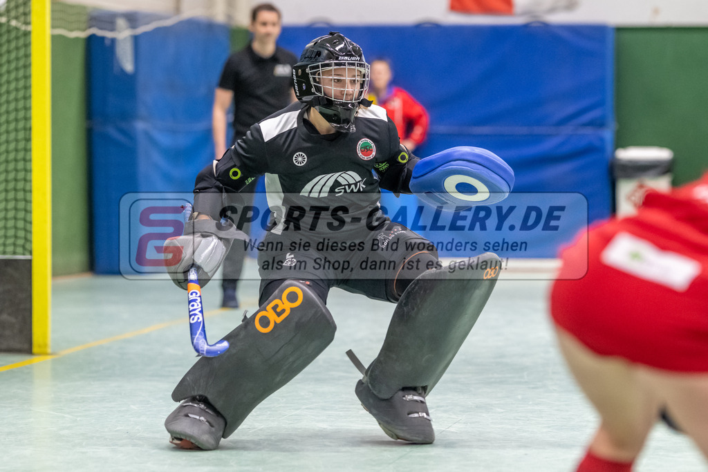 SFE_20221218_0040 | 1. Bundesliga Hockey Damen Rot-Weiss Köln - Crefelder HTCa am 18.12.2022 in Köln (KTHC Stadion Rot-Weiss Köln Tennis and Hockey Club), Photo: Stephan Fehrmann 2022 (Sports-Gallery),Jana Gillessen Torfrau ( Crefelder HTC #2 )