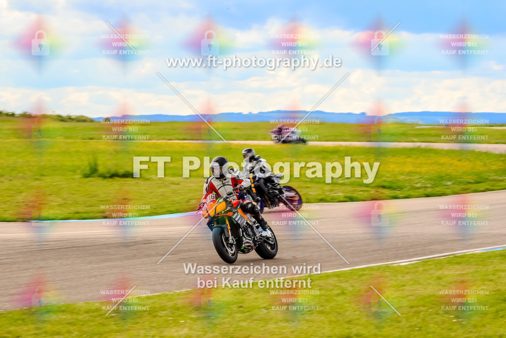 MotoTeam-1345 | Hier findet Ihr Bilder von Touristenfahrten auf der Nürburgring Nordschleife oder von anderen Veranstaltungen die ich besucht habe. Viel Spass beim Durch Schauen 