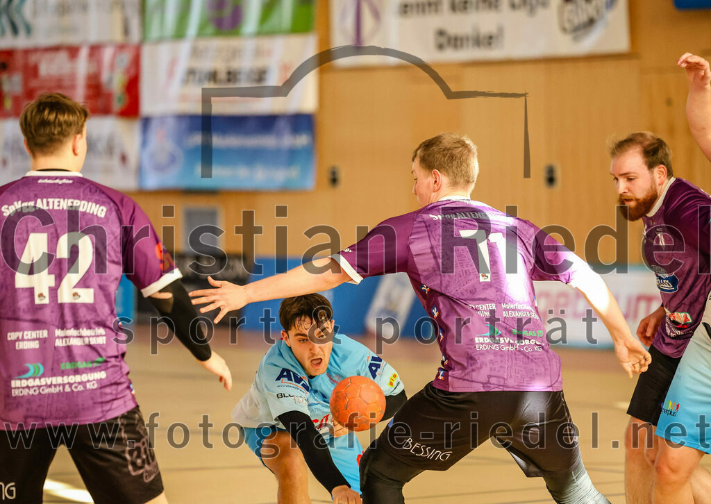 2024-01-28_074_SpVgg_Altenerding_II_gegen_HSG_Schwab-kirchen | Erding, Deutschland, 28.01.2024:
Handball, Bezirksklasse Männer Staffel Süd West 2023 / 2024, 9. Spieltag, SpVgg Altenerding gegen HSG Schwab/kirchen, Endergebnis: 30:24

Simon Dybilasz (SpVgg Altenerding, #42), Tristan Gerhardt (SpVgg Altenerding, #71)

Foto: Christian Riedel / fotografie-riedel.net