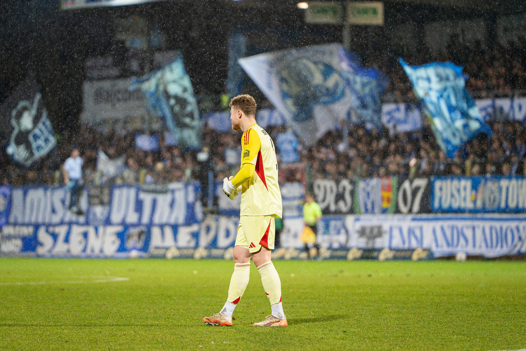 Fußball I Herren I Saison 2025-2026 I Regionalliga Nord I 24. Spieltag I SV Meppen - Hamburger SV II I 1304 | Hannes Steffen Hermann (1, Hamburger Sport Verein II) - Realisiert mit Pictrs.com