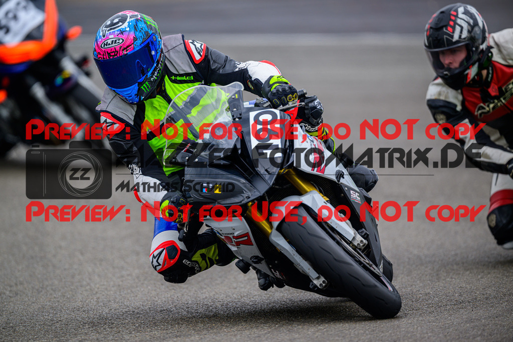 MaZZes_Fotomatrix_20250421_6007705_5060 | GELB