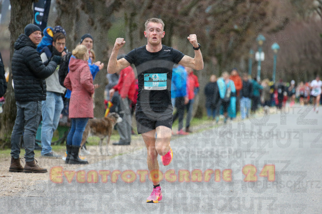 231231_1145_EX1_3965 | Sportfotografie im Rhein-Sieg Kreis, Köln, Bonn, NRW, Rheinland Pfalz, Hessen, etc. Unser Tätigkeitsfeld umfasst den Laufsport vom Volkslauf über den Marathon, Duathlon, Triathon bis zum Ultralauf wie Kölnpfad Ultra oder Schindertrail.