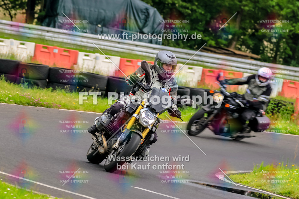 VBK-6864 | Hier findet Ihr Bilder von Touristenfahrten auf der Nürburgring Nordschleife oder von anderen Veranstaltungen die ich besucht habe. Viel Spass beim Durch Schauen 