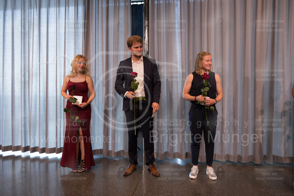 FeusiDiplomfeier_R6OO3214 | Brigitte Münger / bmsportphotography - Realisiert mit Pictrs.com