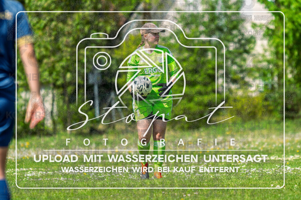Kreisliga Damen HK - SVN Buchholz vs. SG Fulde | Chantal Koenig (#01 SG Fulde); Kreisliga Damen HK - SVN Buchholz vs. SG Fulde am 03.05.2026 in Sportplatz Buchholz, Buchholz (Aller) - Realisiert mit Pictrs.com