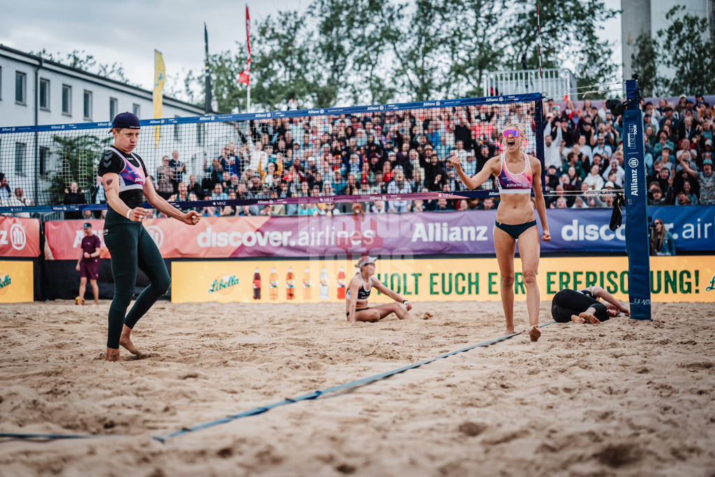 Beachvolleyball | Frauen | Allianz German Beach Tour 2025 | Tourstop Berlin | 24.08.2025 | v.l. Melanie Gernert und Nele Barber jubeln
