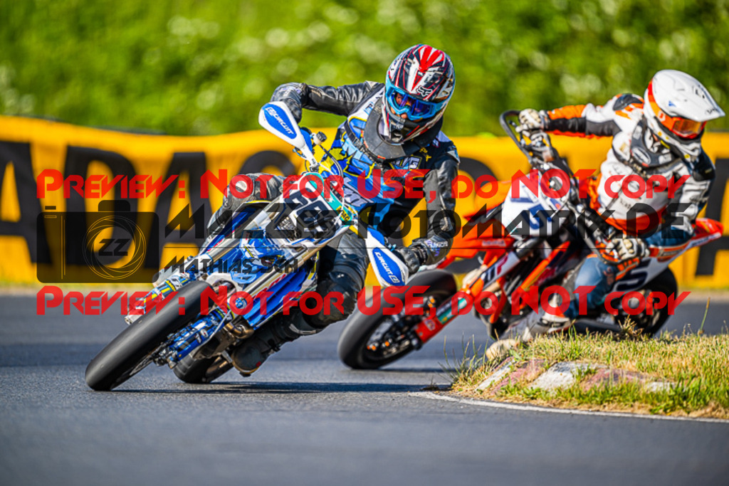 MaZZes_FotoMatrix_220528_3946 | Fotograf Mathias Schmid
Sportfotograf,
Eventfotograf,
Hochzeitsfotograf,
Portraitfotograf